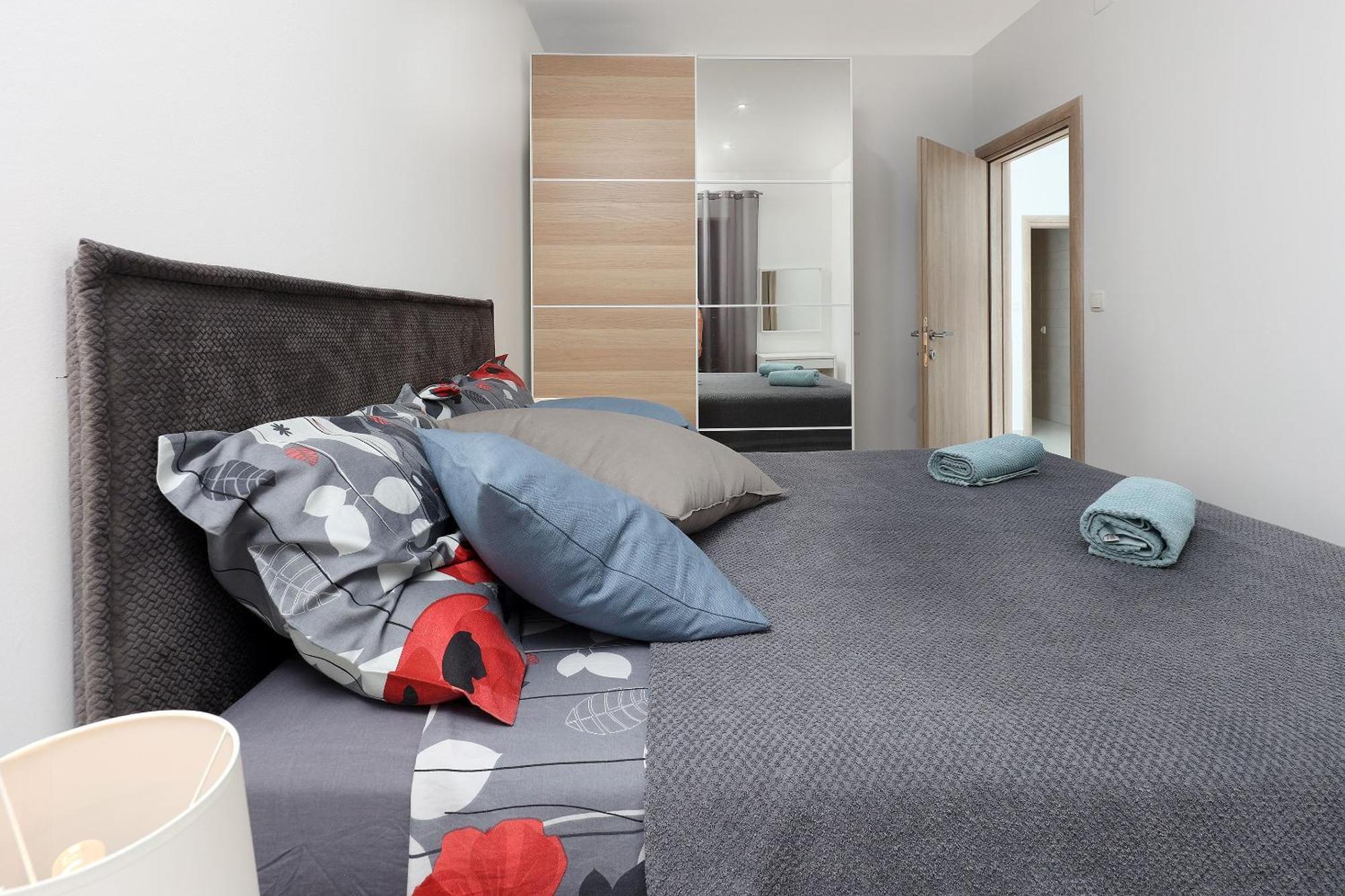 Lina - Pool And Sea View Apartment *